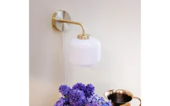 Arp Vägglampa Opal/Mässing