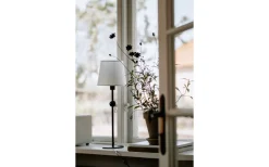 Astrid Lampfot 41cm Svart