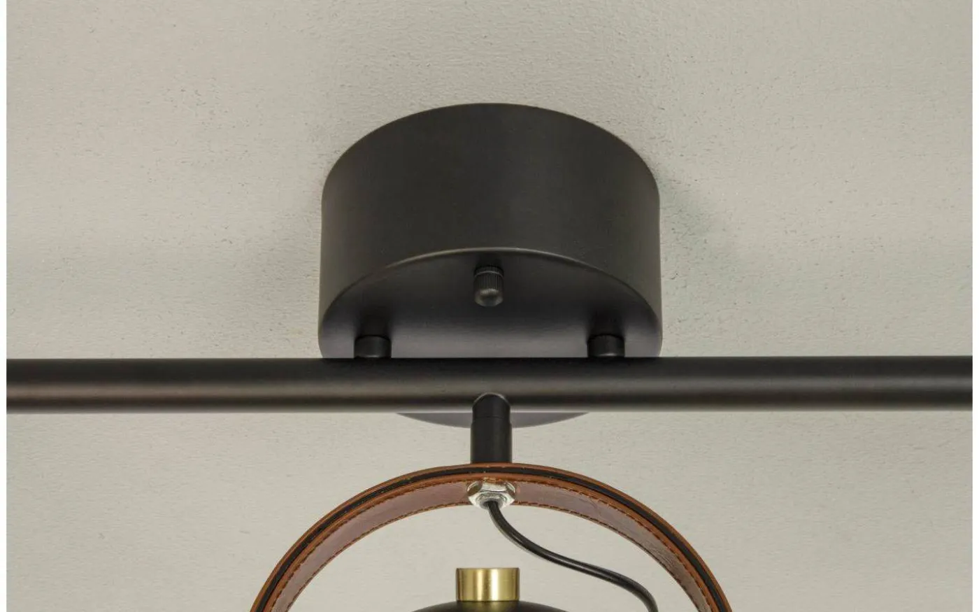 Bow Takspotlight 76cm Svart