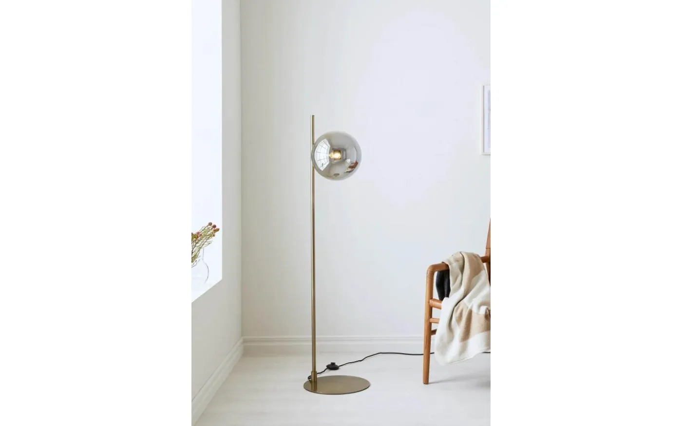 Dione Golvlampa 135cm Antik/Rökfärgad