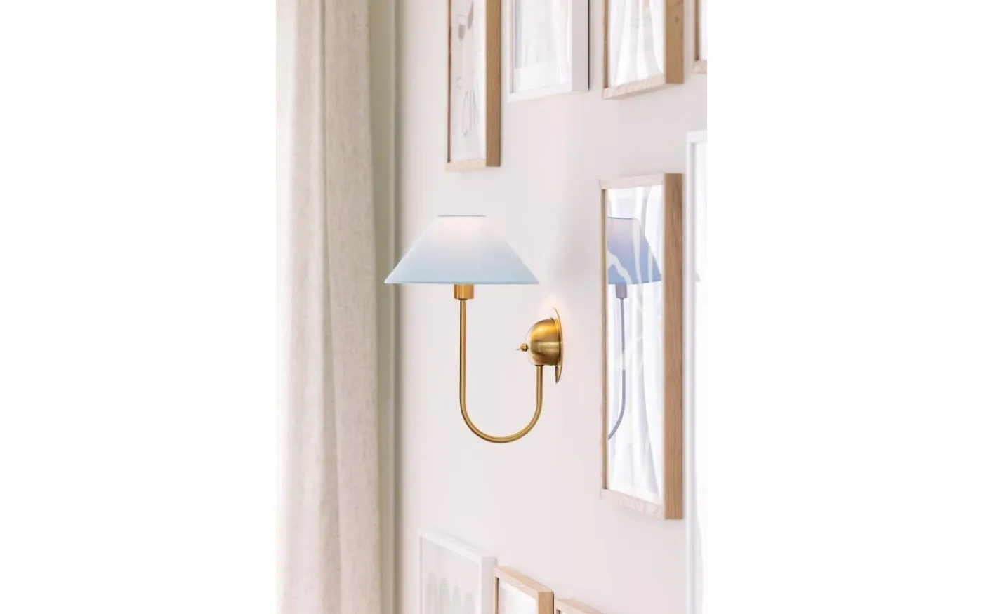 Iris Vägglampa Duvblå