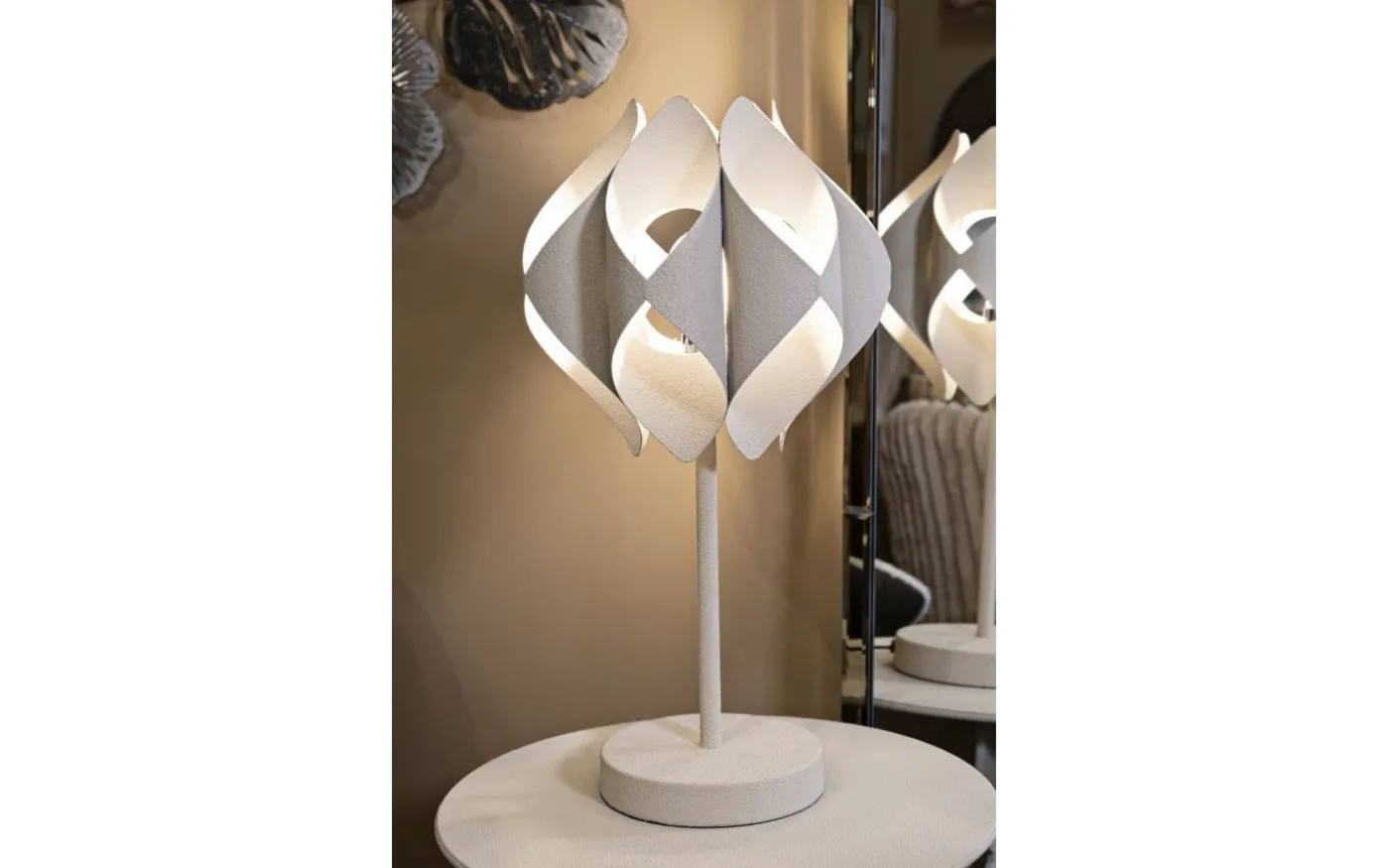 Logic Bordslampa 57cm Beige