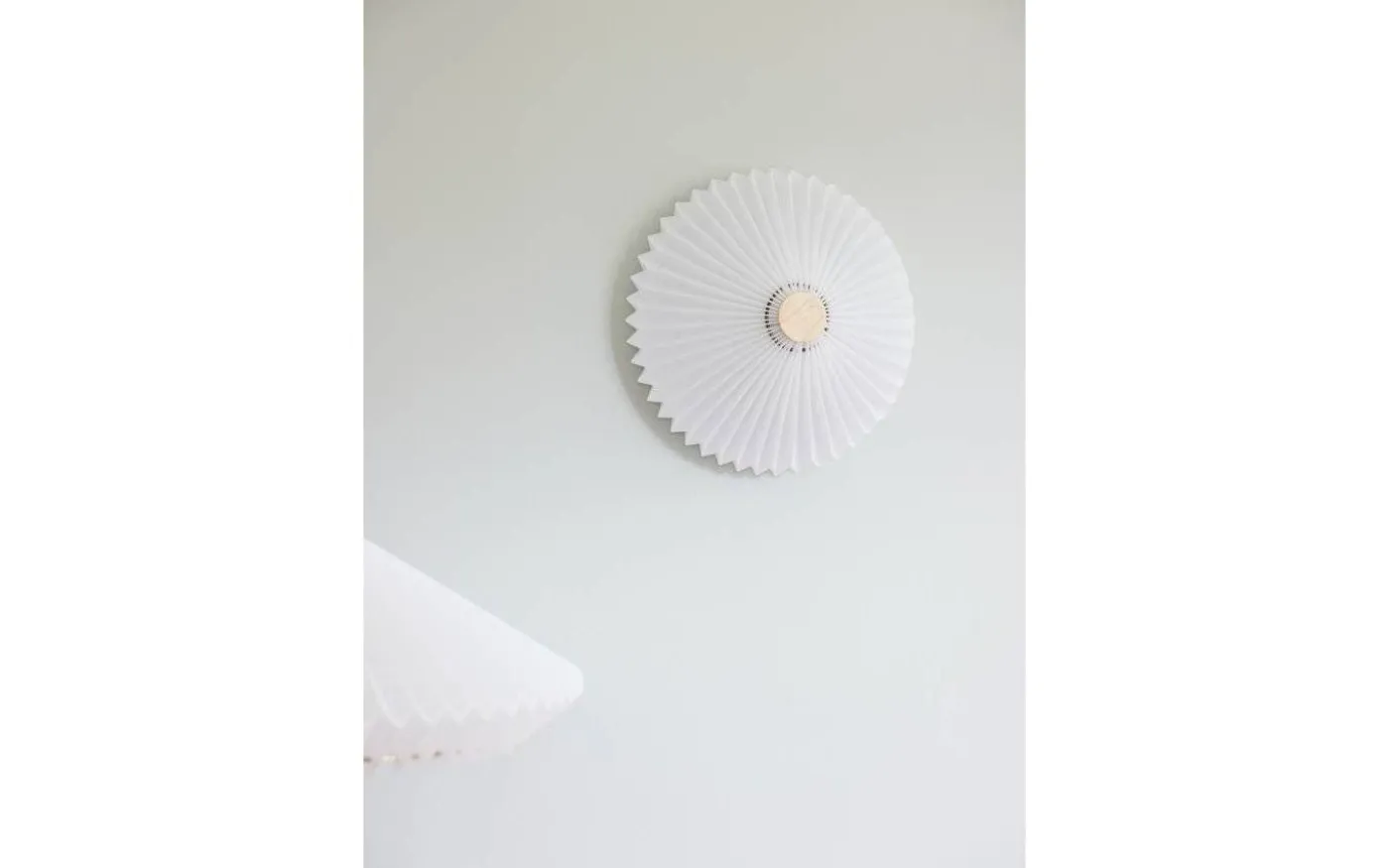 Paris Plafond Ø40cm Mässing/Vit