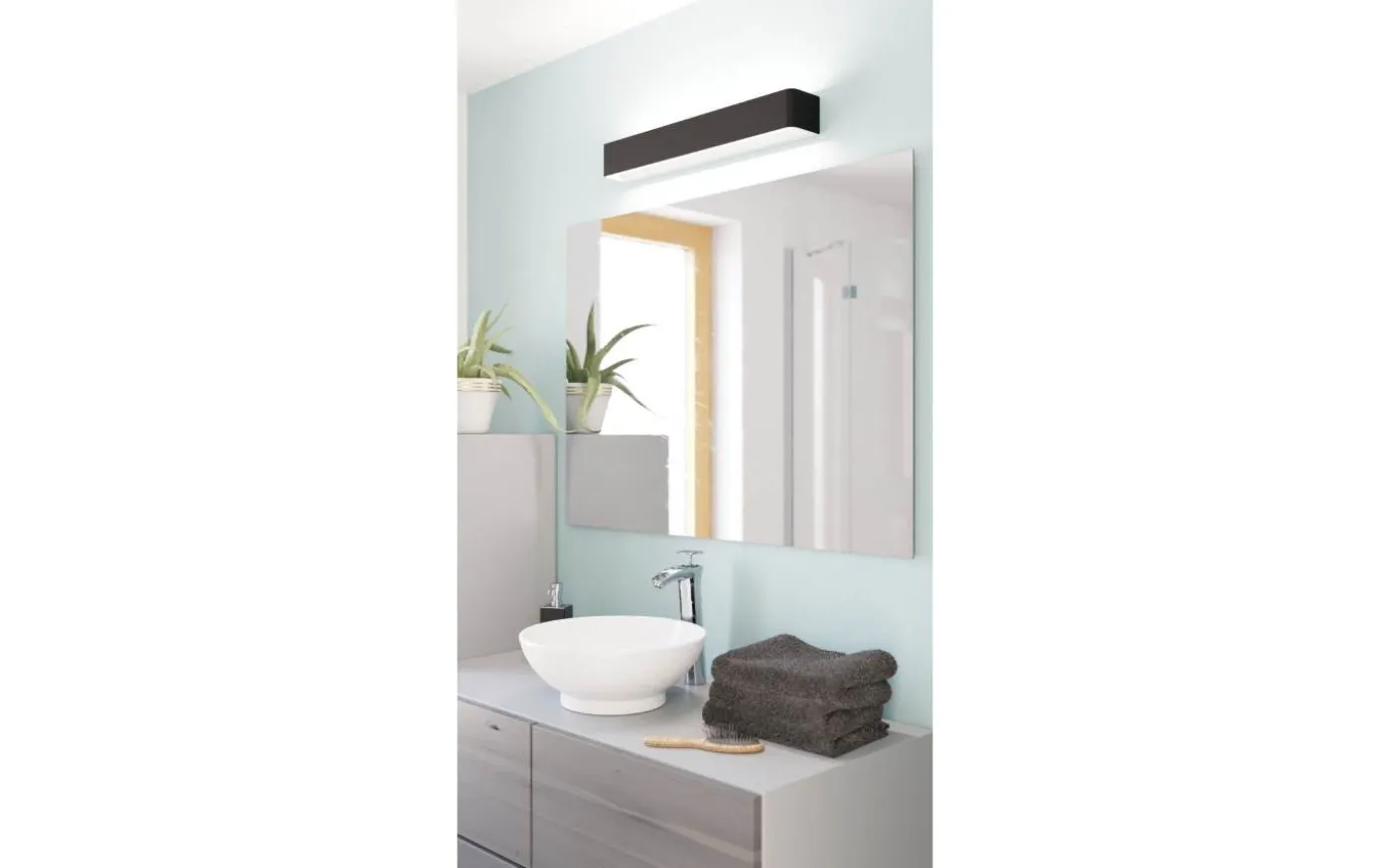 Sania 5 Vägglampa 62cm Upp/Nedljus LED 3000K 26,5W Svart IP44