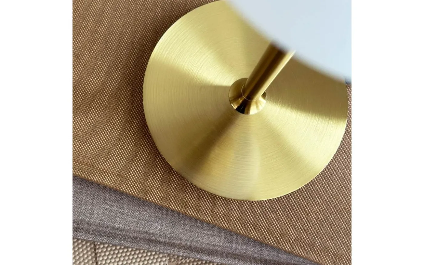 Sia Bordslampa 30cm Opal/Mässing