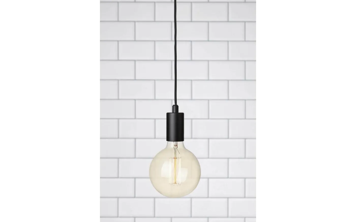 Sky Fönsterlampa Svart