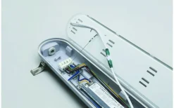 Triton LED-Armatur 150cm 7000lm 52W 4000K IP65 D-märkt