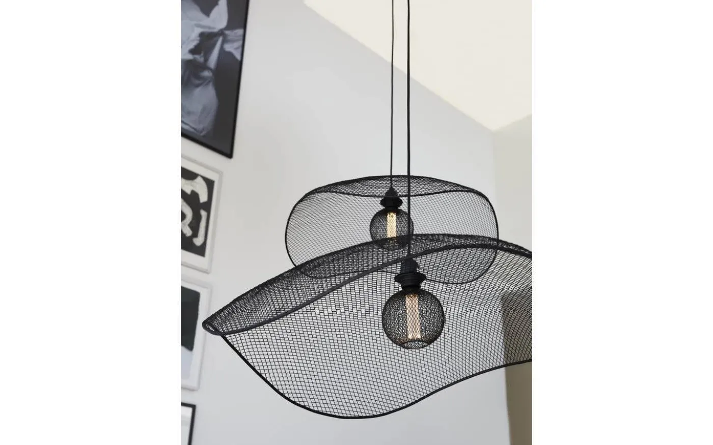 Vivi Taklampa 79cm Svart
